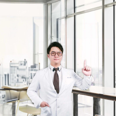 名醫師｜陳柏維   專利昭和草萃取